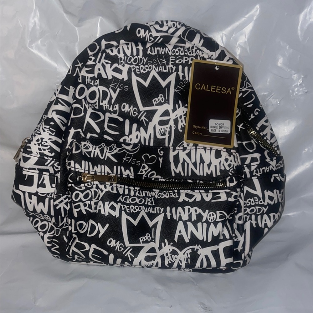 Black and White Graffiti Style Backpack - Picture 3 of 4